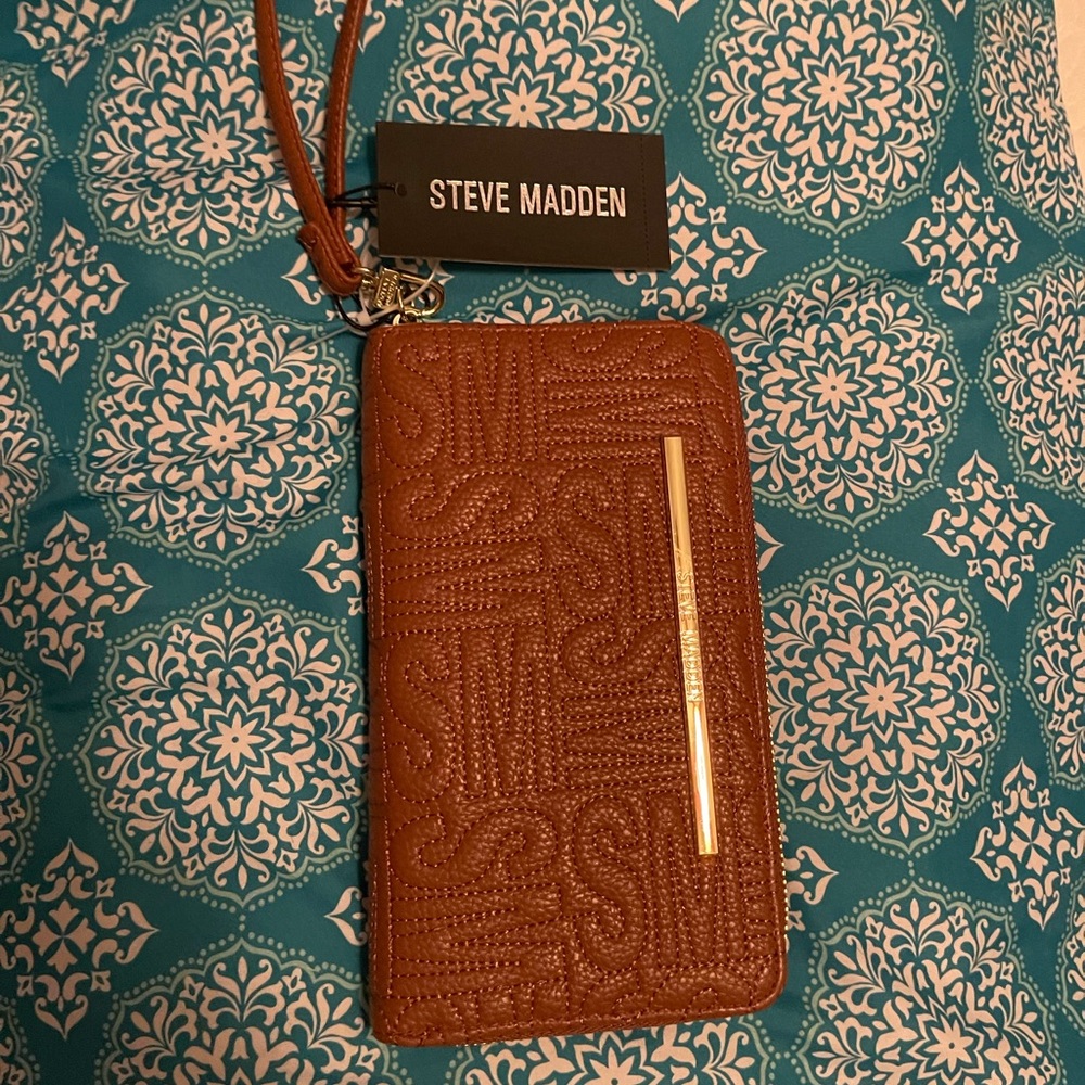 NWT large brown Steve Madden wallet wristlet